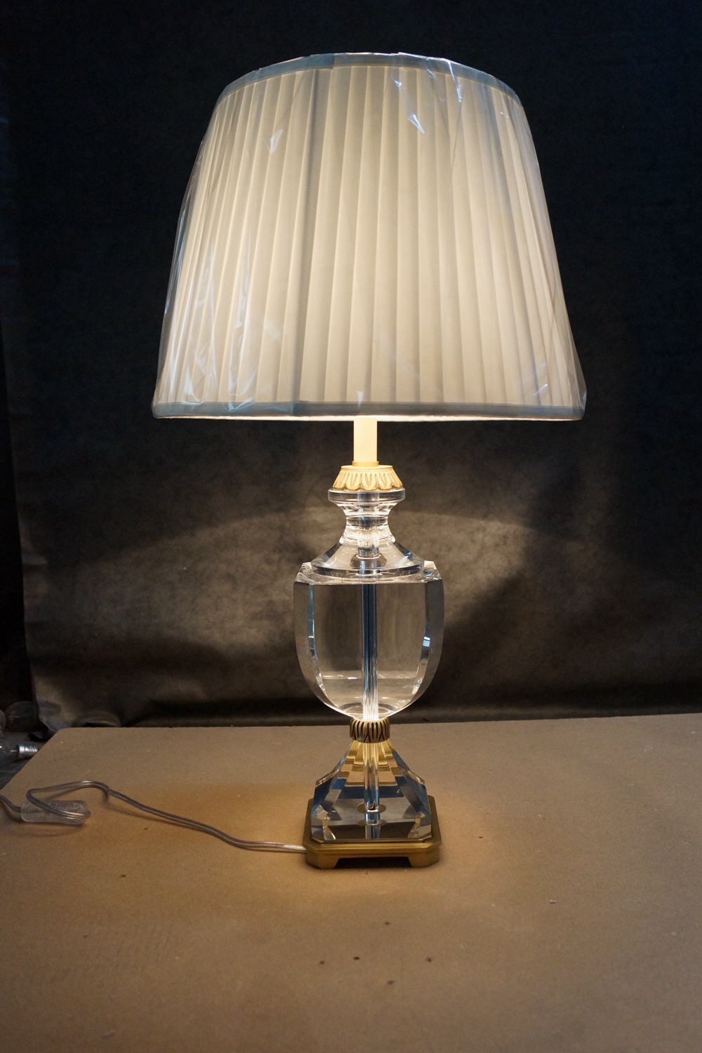 European Simple Brass Crystal Hotel Bedside Table Lamps (KATL1630