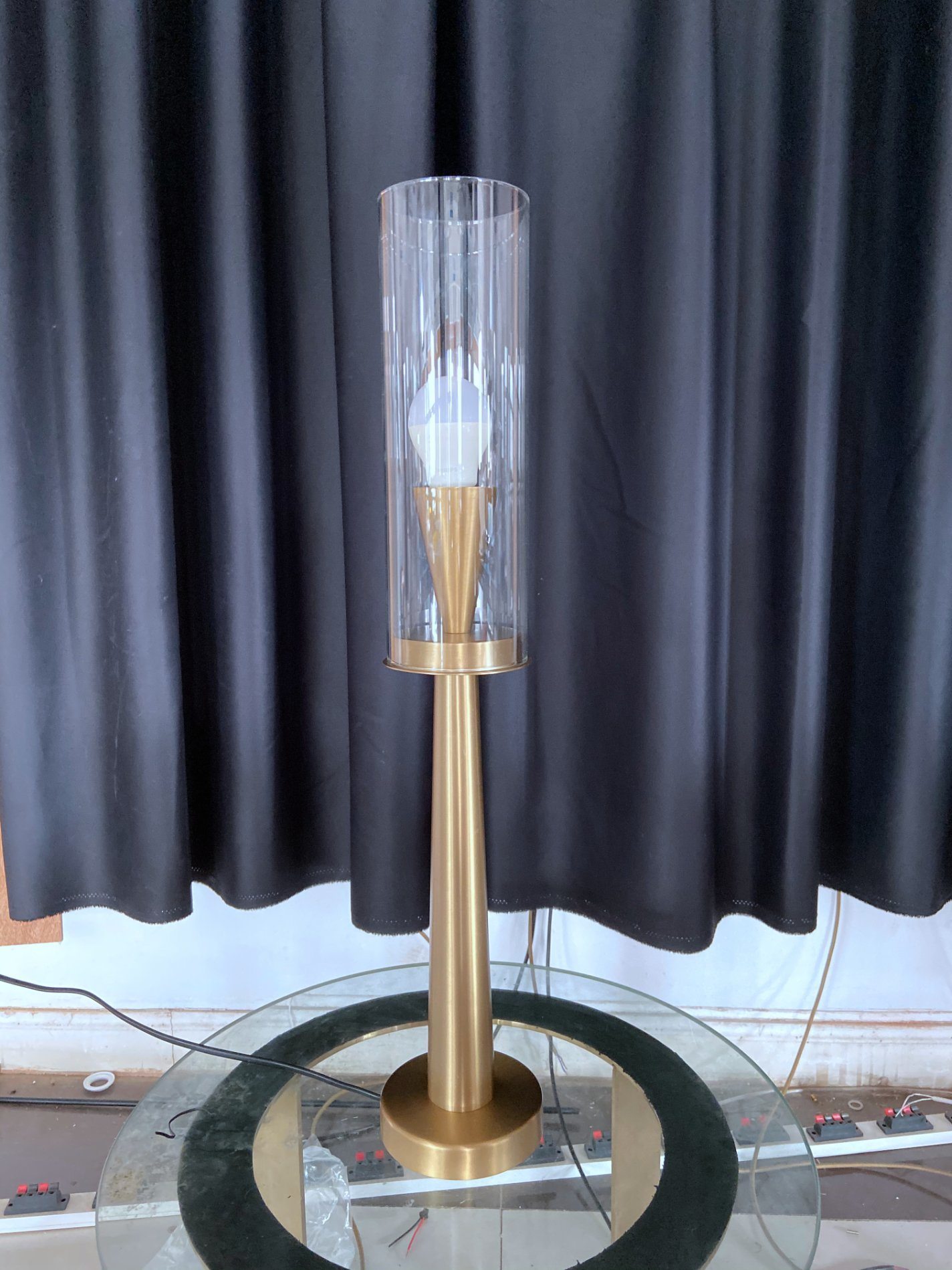 Home Lighting with Unique Lampbody Glassshade Table Lamp(KAVPD010)
