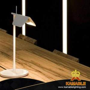 Originality Ingenious Special Carbon Steel White Living Room Table Lamp (KAKF6005)