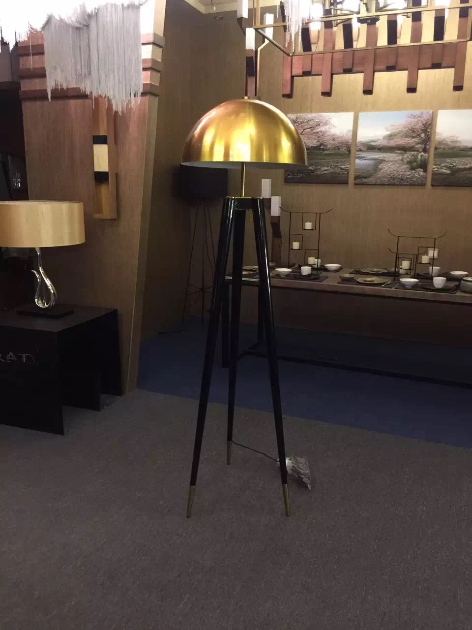 Modern Design Metal Gold Shade Floor Lamp (KAF6102)