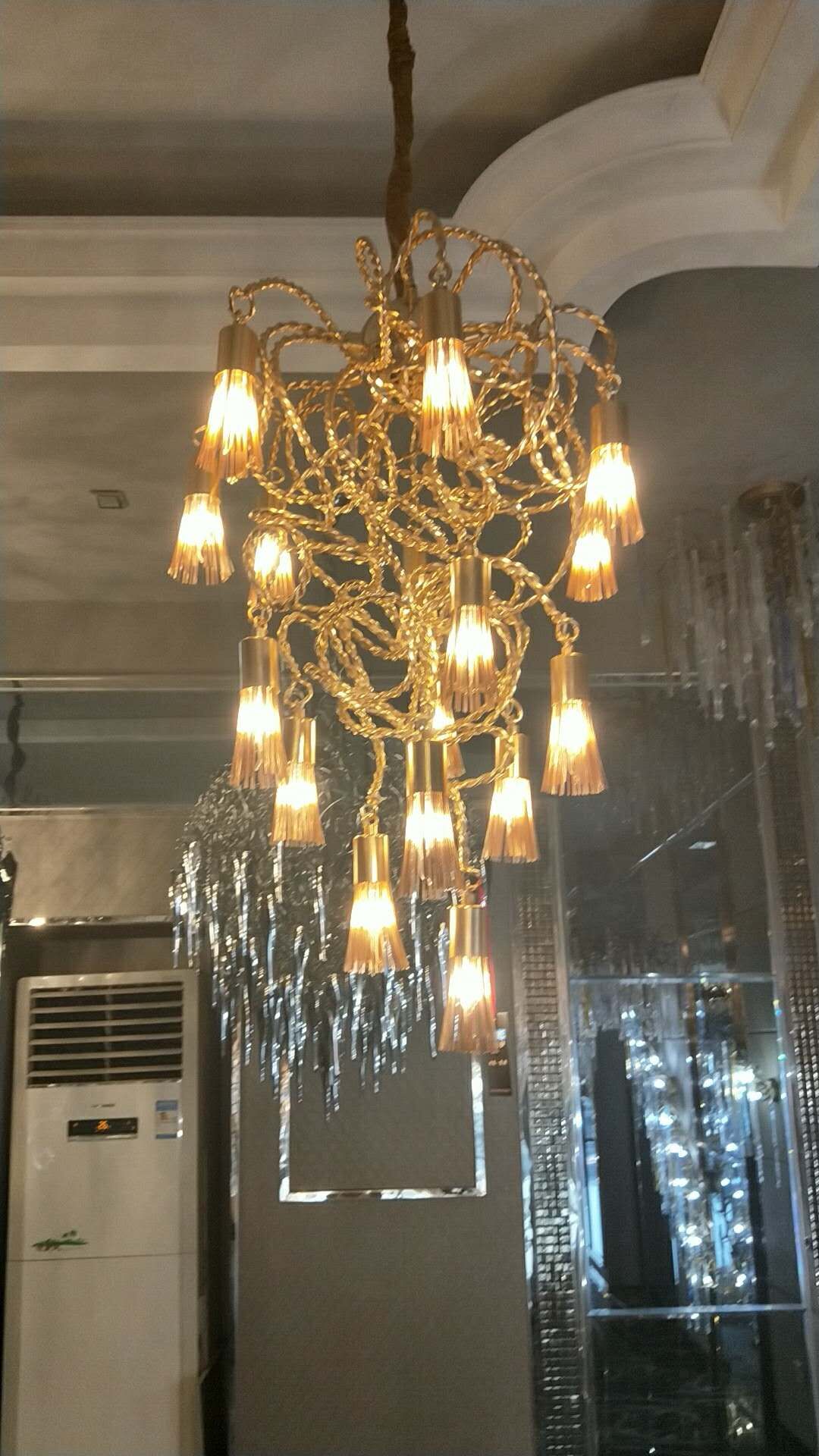 Unique Design Decorative Indoor Acrylic Pendant Lamp (KA312-16)