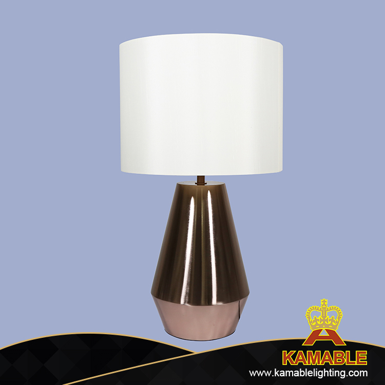 Interior Modern Bedroom Bedside Decor Elegant Table Lamp for Hotel (KJ024)