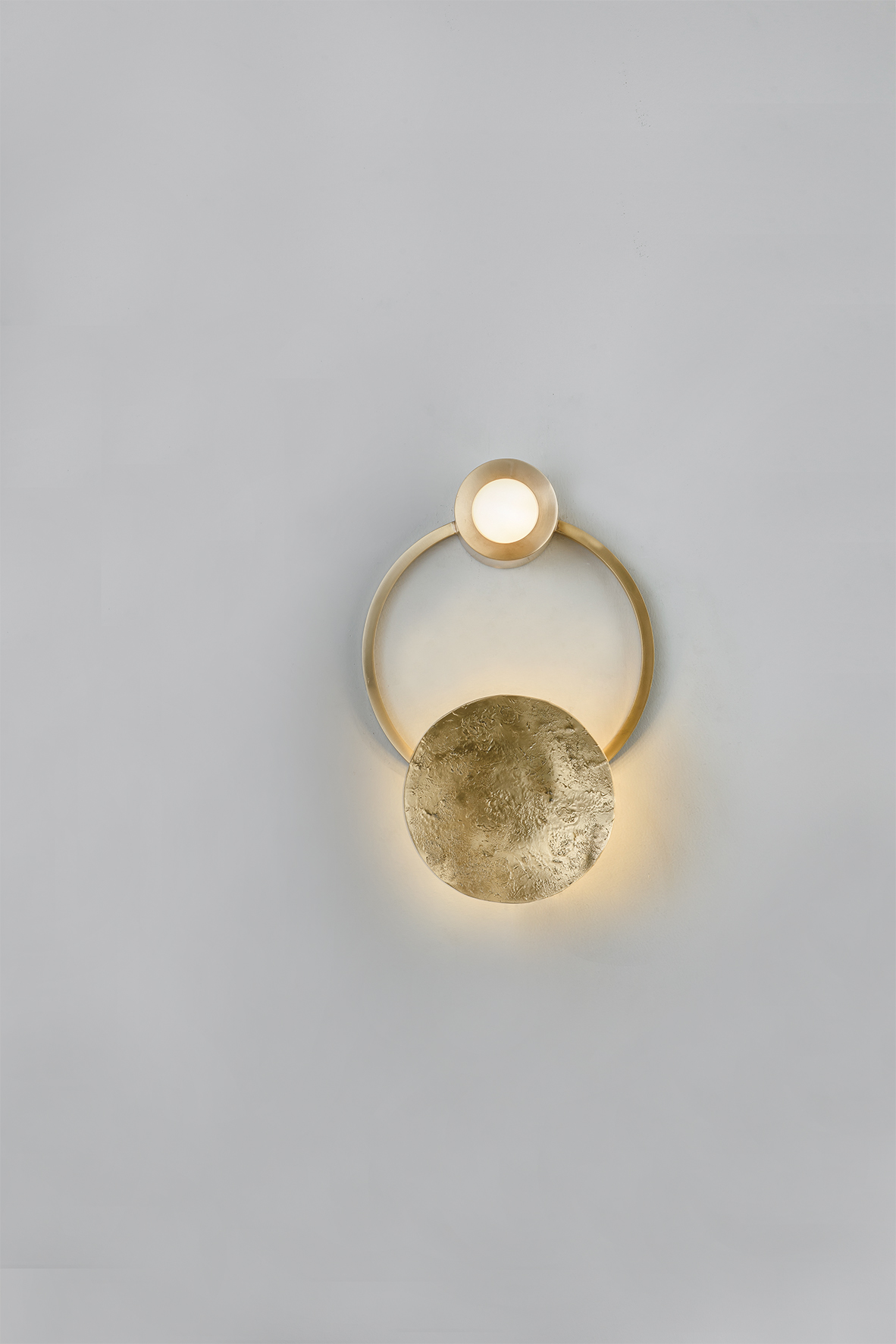 High Quality Decorative Glass Brass Wall Lighting Fixture (KAW18-010)